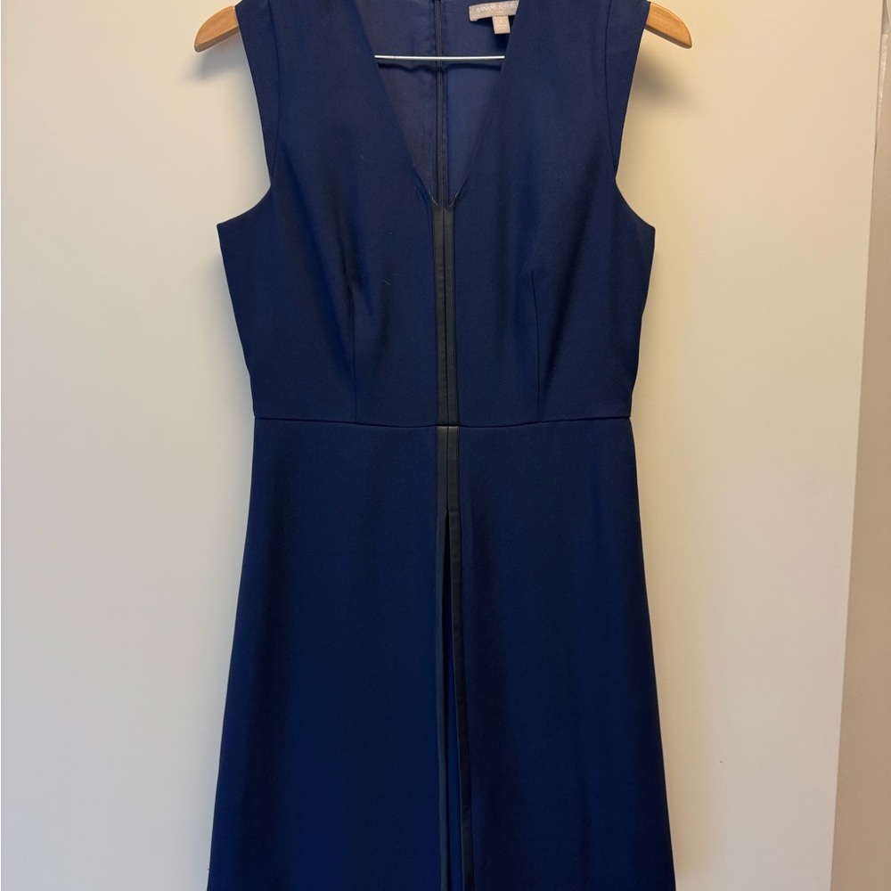 Elegant Navy Blue Sleeveless Dress
